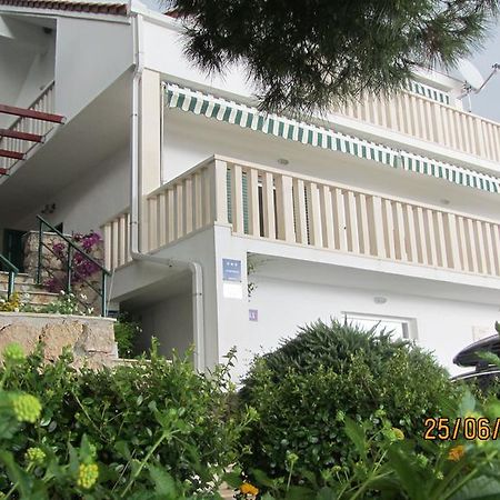 Apartments Vila Oksana Mimice Εξωτερικό φωτογραφία