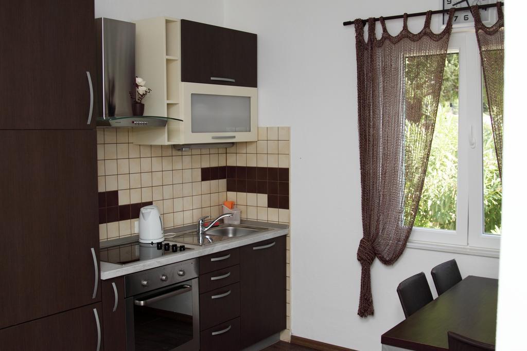 Apartments Vila Oksana Mimice Εξωτερικό φωτογραφία