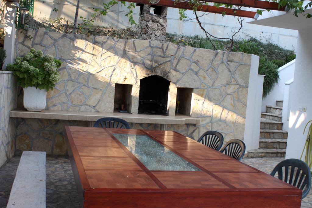 Apartments Vila Oksana Mimice Εξωτερικό φωτογραφία