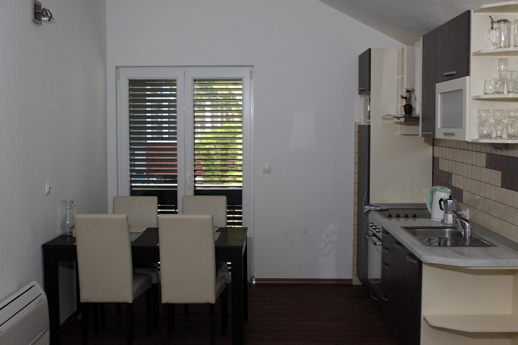 Apartments Vila Oksana Mimice Δωμάτιο φωτογραφία