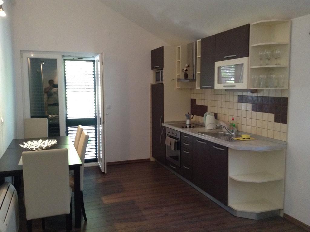Apartments Vila Oksana Mimice Εξωτερικό φωτογραφία