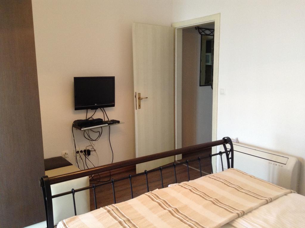 Apartments Vila Oksana Mimice Εξωτερικό φωτογραφία