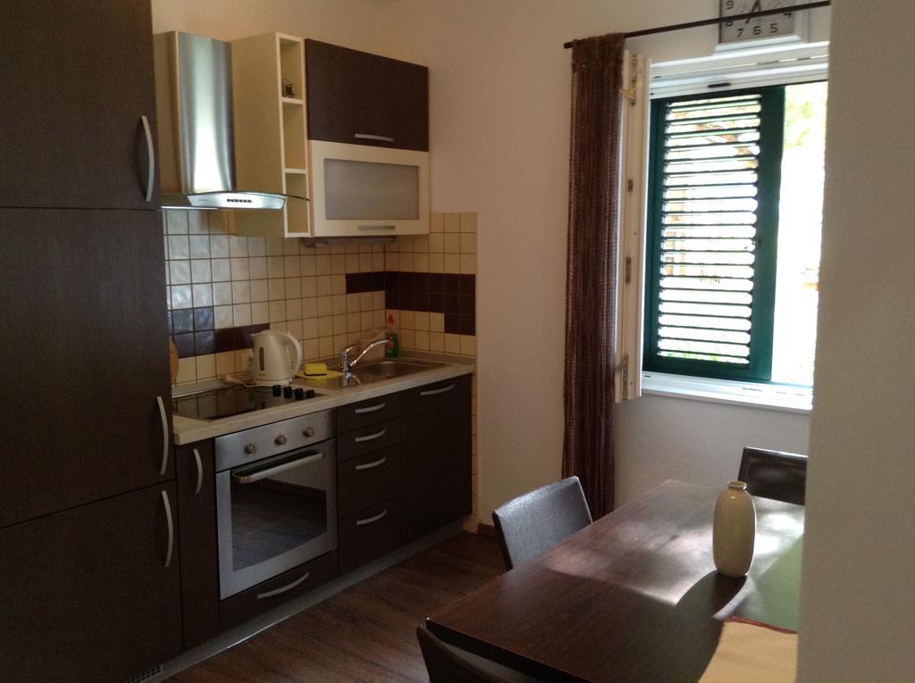 Apartments Vila Oksana Mimice Εξωτερικό φωτογραφία